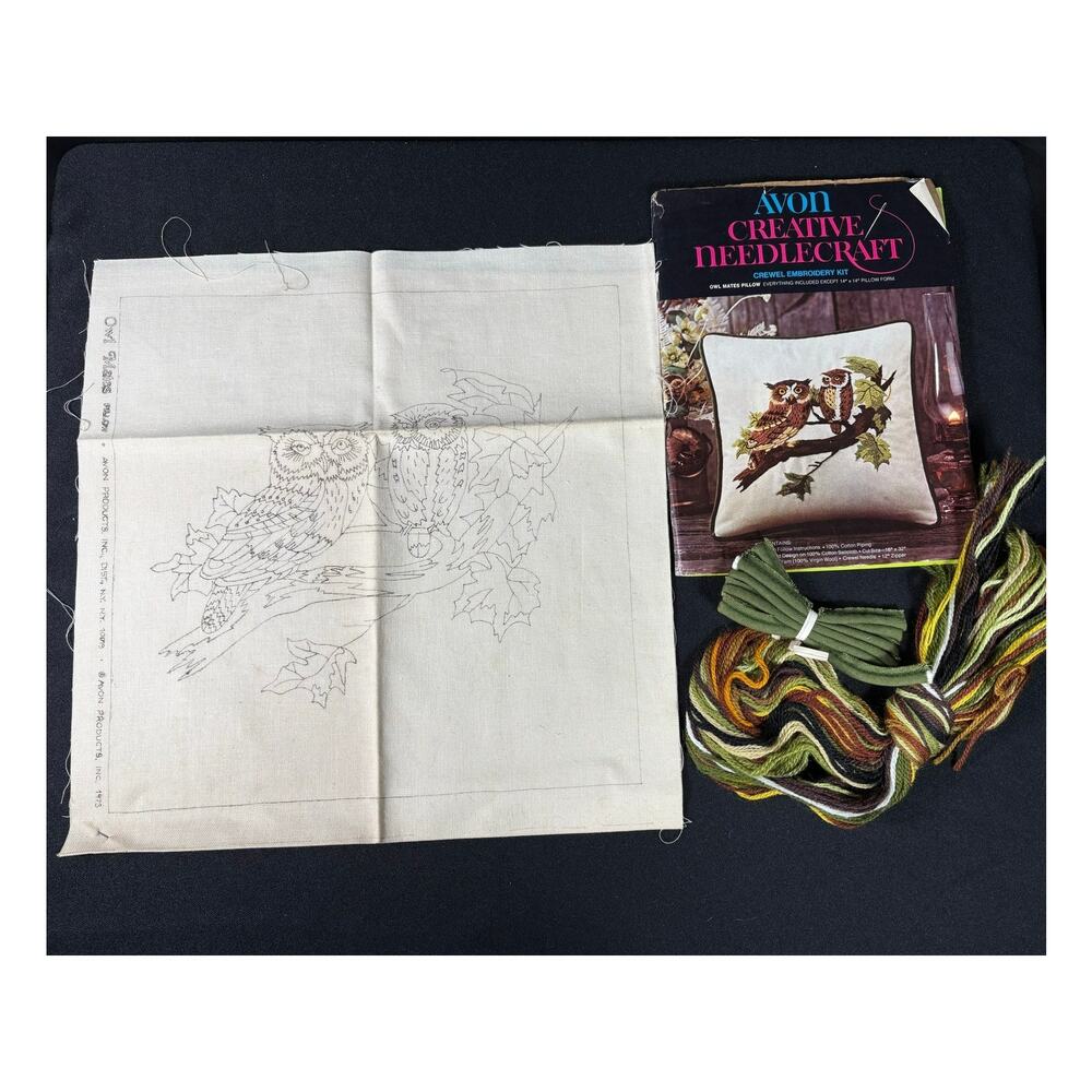 Vintage Avon Creative Needlecraft Crewel Embroidery Kit Owl Mates Pillow - Picture 3 of 6